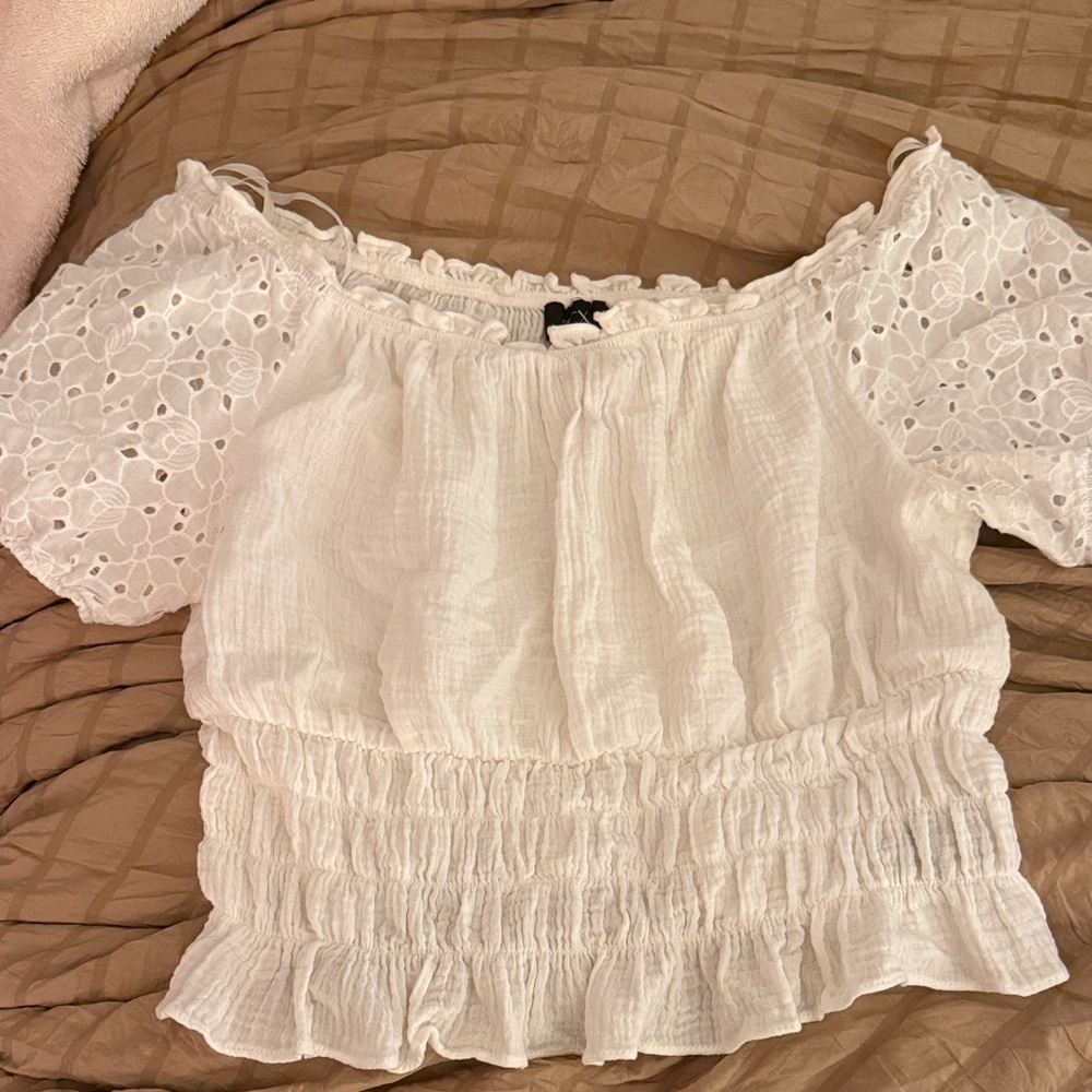 BCX White Textured Off-Shoulder Blouse